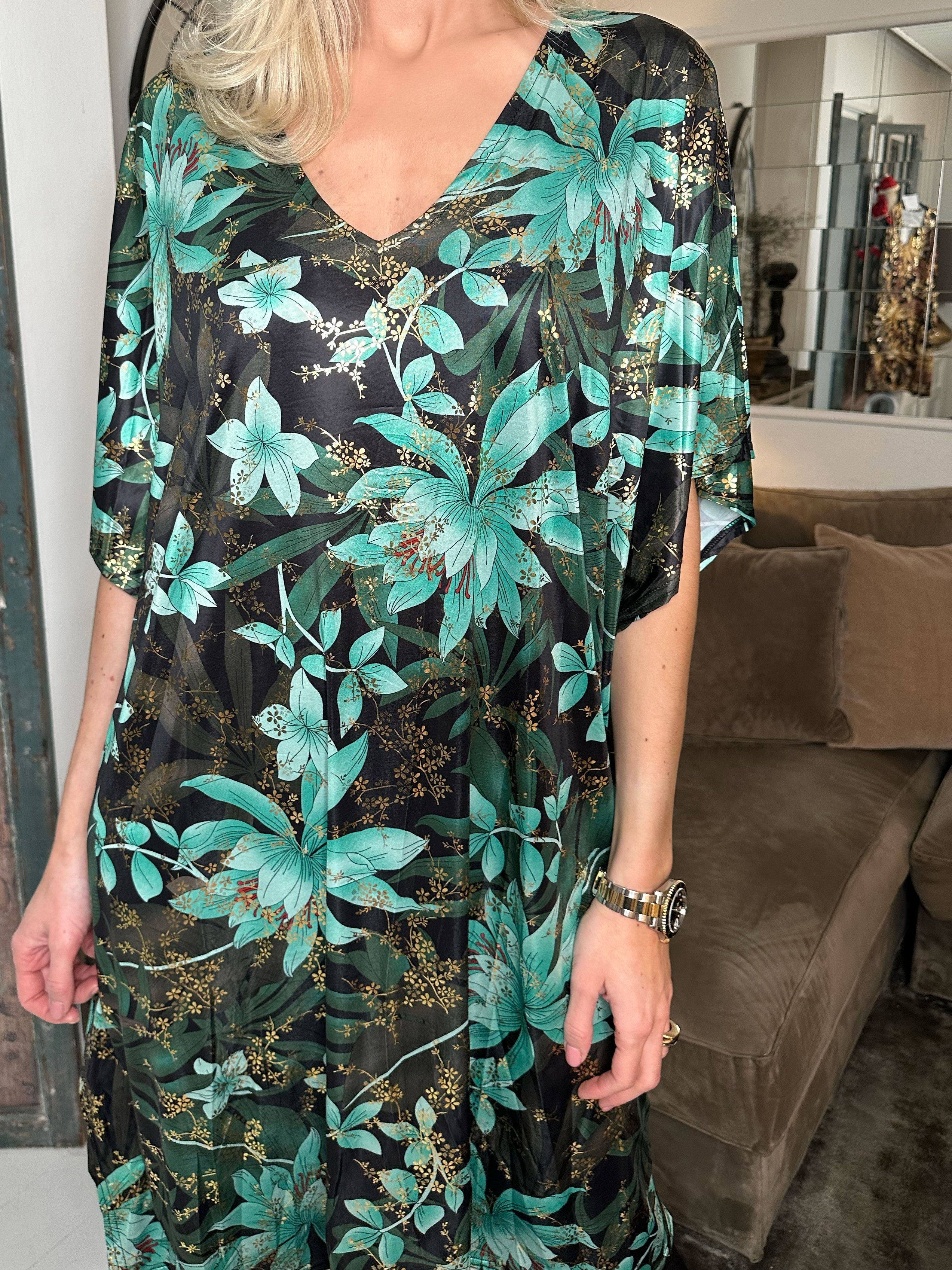 Azmina Flower - Tunikakjole i løs pasform med blomsterprint